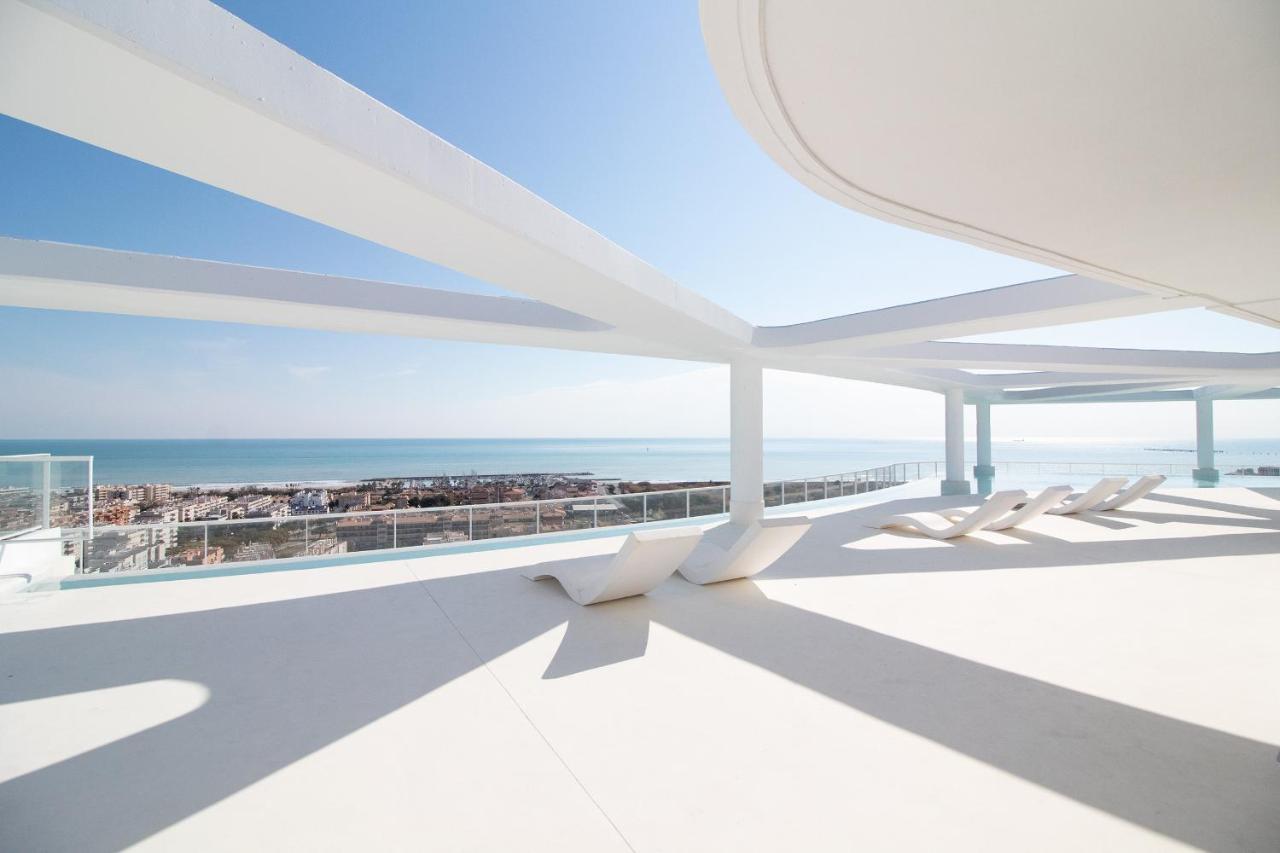 Global Properties, Apartamento De 2 Habitaciones Con Gran Terraza En Gran Canet Canet d'En Berenguer Esterno foto