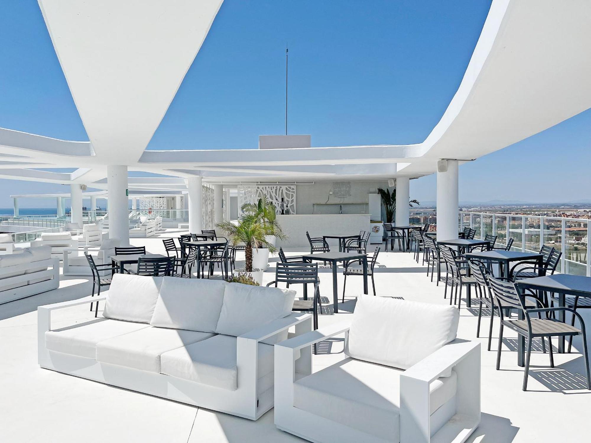 Global Properties, Apartamento De 2 Habitaciones Con Gran Terraza En Gran Canet Canet d'En Berenguer Esterno foto