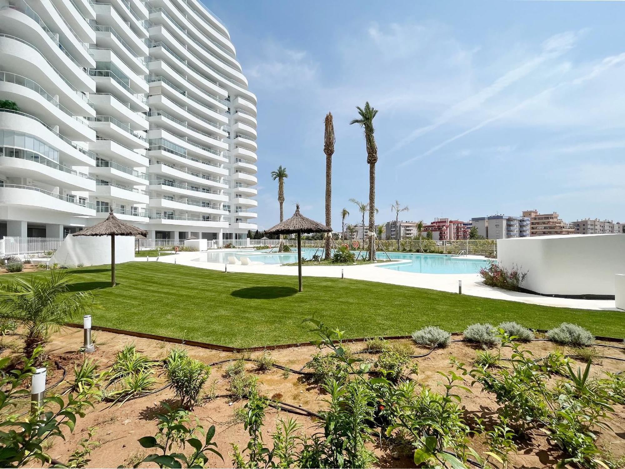 Global Properties, Apartamento De 2 Habitaciones Con Gran Terraza En Gran Canet Canet d'En Berenguer Esterno foto