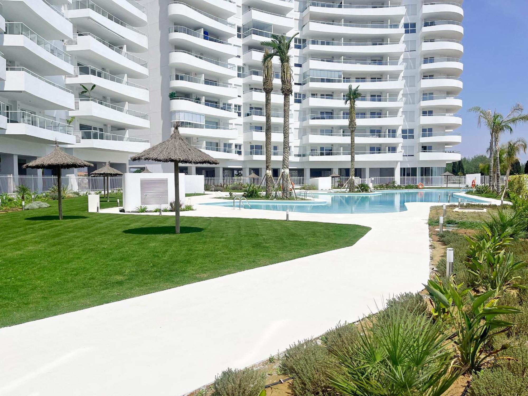 Global Properties, Apartamento De 2 Habitaciones Con Gran Terraza En Gran Canet Canet d'En Berenguer Esterno foto